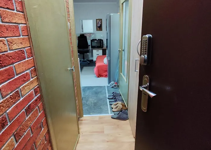 Your In A Three-room With A Shared Kitchen, Bathroom, And Toilet