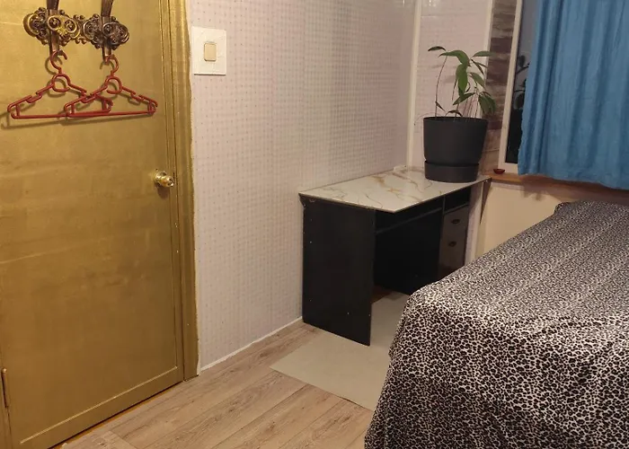 Your In A Three-room With A Shared Kitchen, Bathroom, And Toilet Maardu